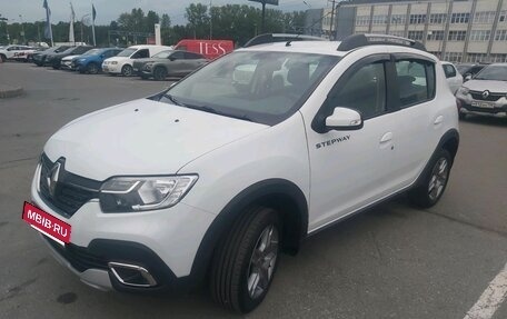 Renault Sandero II рестайлинг, 2021 год, 1 480 000 рублей, 2 фотография