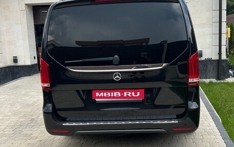 Mercedes-Benz V-Класс, 2019 год, 4 750 000 рублей, 10 фотография