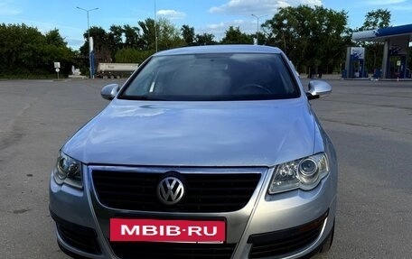 Volkswagen Passat B6, 2005 год, 525 000 рублей, 2 фотография