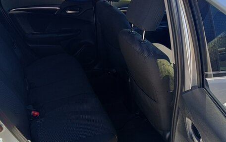 Honda Fit III, 2017 год, 900 000 рублей, 7 фотография