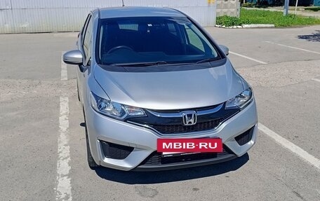 Honda Fit III, 2017 год, 900 000 рублей, 2 фотография