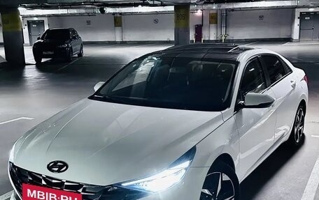 Hyundai Elantra, 2021 год, 2 050 000 рублей, 4 фотография