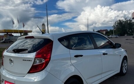 Hyundai Solaris II рестайлинг, 2015 год, 850 000 рублей, 4 фотография