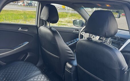 Hyundai Solaris II рестайлинг, 2015 год, 850 000 рублей, 10 фотография