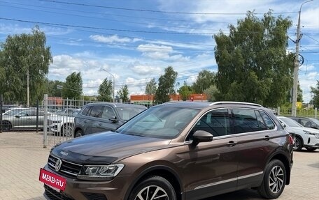 Volkswagen Tiguan II, 2018 год, 2 590 000 рублей, 2 фотография