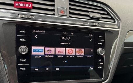 Volkswagen Tiguan II, 2018 год, 2 590 000 рублей, 11 фотография
