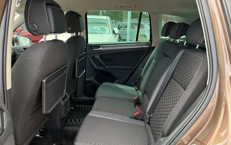 Volkswagen Tiguan II, 2018 год, 2 590 000 рублей, 17 фотография