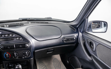 Chevrolet Niva I рестайлинг, 2015 год, 559 000 рублей, 14 фотография