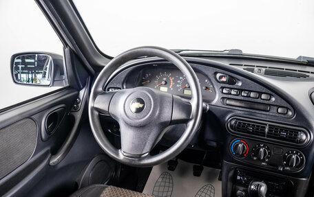 Chevrolet Niva I рестайлинг, 2015 год, 559 000 рублей, 12 фотография