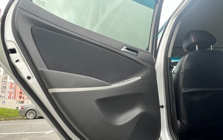 Hyundai Solaris II рестайлинг, 2012 год, 960 000 рублей, 2 фотография
