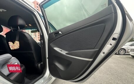 Hyundai Solaris II рестайлинг, 2012 год, 960 000 рублей, 12 фотография
