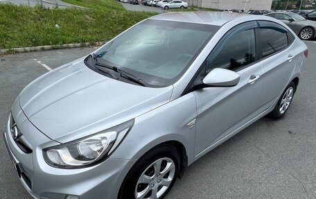 Hyundai Solaris II рестайлинг, 2012 год, 960 000 рублей, 23 фотография
