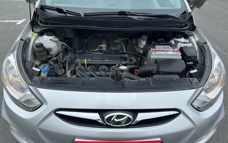 Hyundai Solaris II рестайлинг, 2012 год, 960 000 рублей, 24 фотография