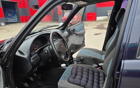 Chevrolet Niva I рестайлинг, 2005 год, 300 000 рублей, 7 фотография