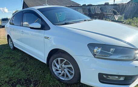 Volkswagen Polo VI (EU Market), 2018 год, 1 100 000 рублей, 2 фотография