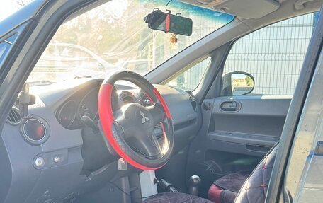 Mitsubishi Colt VI рестайлинг, 2005 год, 400 000 рублей, 6 фотография