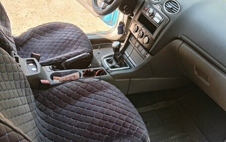 Ford Focus II рестайлинг, 2005 год, 250 000 рублей, 21 фотография