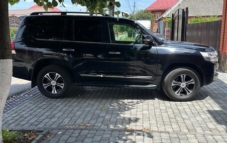 Toyota Land Cruiser 200, 2018 год, 7 100 000 рублей, 2 фотография