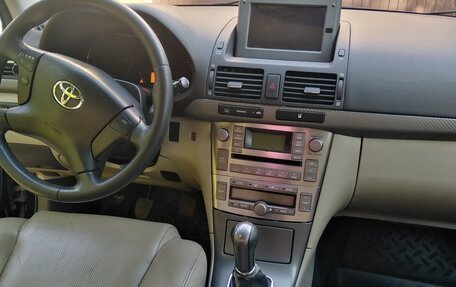Toyota Avensis III рестайлинг, 2007 год, 669 000 рублей, 18 фотография