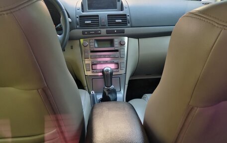 Toyota Avensis III рестайлинг, 2007 год, 669 000 рублей, 17 фотография