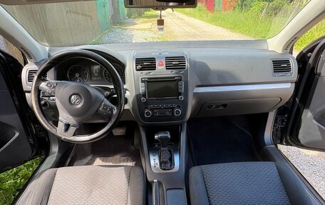 Volkswagen Jetta VI, 2010 год, 689 000 рублей, 6 фотография