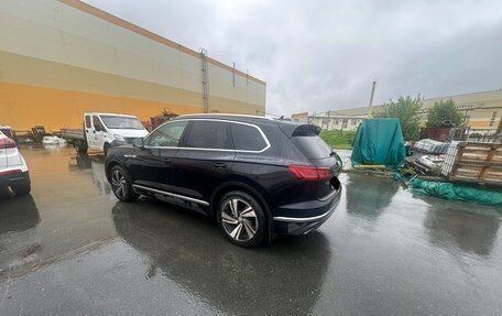 Volkswagen Touareg III, 2020 год, 4 700 000 рублей, 5 фотография