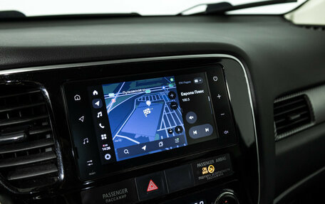 Mitsubishi Outlander III рестайлинг 3, 2014 год, 1 549 585 рублей, 17 фотография