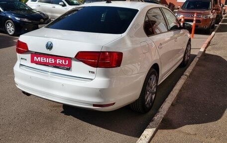 Volkswagen Jetta VI, 2017 год, 1 550 000 рублей, 3 фотография