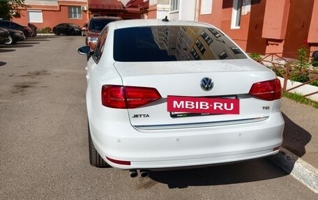 Volkswagen Jetta VI, 2017 год, 1 550 000 рублей, 2 фотография