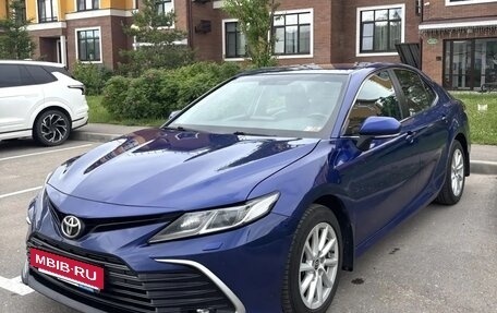 Toyota Camry, 2021 год, 3 150 000 рублей, 7 фотография
