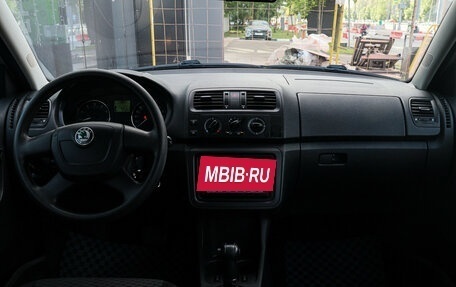 Skoda Fabia II, 2012 год, 900 000 рублей, 8 фотография