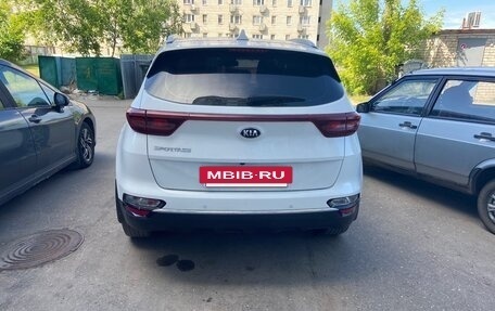 KIA Sportage IV рестайлинг, 2021 год, 2 500 000 рублей, 2 фотография