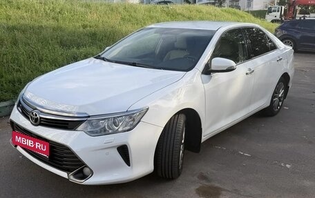 Toyota Camry, 2016 год, 2 170 000 рублей, 3 фотография