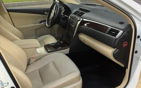 Toyota Camry, 2016 год, 2 170 000 рублей, 16 фотография