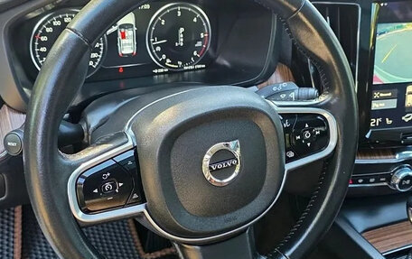 Volvo XC60 II, 2018 год, 2 000 000 рублей, 3 фотография