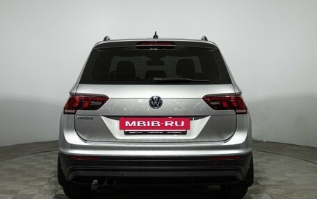 Volkswagen Tiguan II, 2019 год, 2 299 777 рублей, 7 фотография