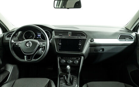 Volkswagen Tiguan II, 2019 год, 2 299 777 рублей, 14 фотография