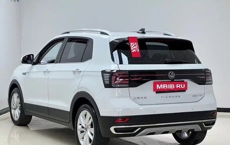 Volkswagen T-Cross I, 2023 год, 1 219 000 рублей, 4 фотография