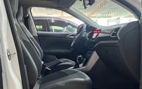 Volkswagen T-Cross I, 2023 год, 1 219 000 рублей, 14 фотография