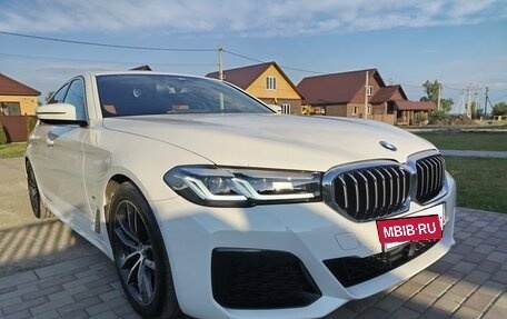 BMW 5 серия, 2022 год, 4 999 999 рублей, 2 фотография