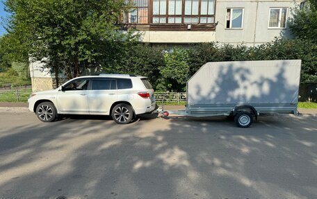 Toyota Highlander III, 2011 год, 2 800 000 рублей, 8 фотография