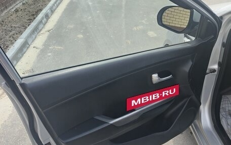 KIA Rio III рестайлинг, 2016 год, 950 000 рублей, 10 фотография