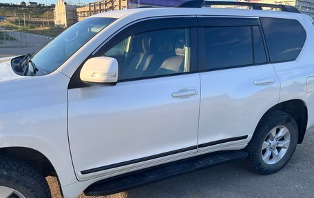 Toyota Land Cruiser Prado 150 рестайлинг 2, 2011 год, 2 550 000 рублей, 2 фотография