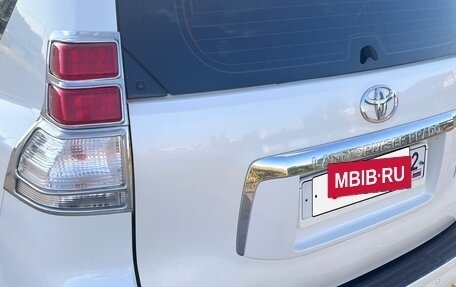 Toyota Land Cruiser Prado 150 рестайлинг 2, 2011 год, 2 550 000 рублей, 6 фотография