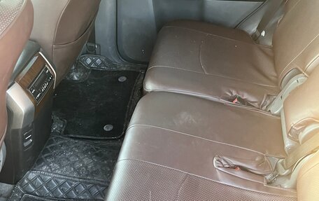 Toyota Land Cruiser Prado 150 рестайлинг 2, 2011 год, 2 550 000 рублей, 19 фотография