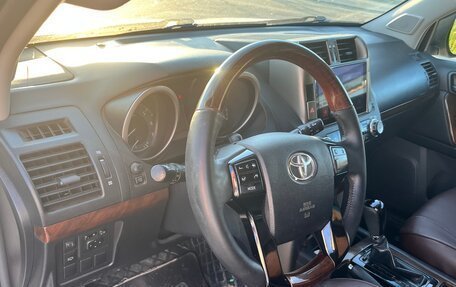 Toyota Land Cruiser Prado 150 рестайлинг 2, 2011 год, 2 550 000 рублей, 17 фотография