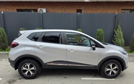 Renault Kaptur I рестайлинг, 2020 год, 1 470 000 рублей, 2 фотография