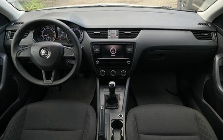 Skoda Octavia, 2018 год, 1 100 000 рублей, 10 фотография