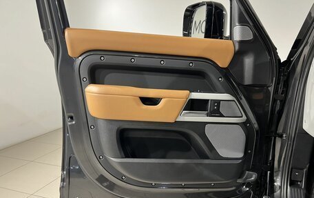 Land Rover Defender II, 2023 год, 11 990 000 рублей, 16 фотография