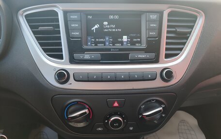 Hyundai Solaris II рестайлинг, 2021 год, 1 390 000 рублей, 10 фотография